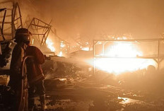 Gudang Material Terbakar di Citeureup, Diduga Akibat Korsleting Listrik