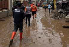 Aksi Cepat Tanggap, Bank Mandiri Salurkan Bantuan ke Masyarakat Terdampak Banjir Majalaya