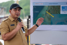 Taj Yasin Kawal Pembangunan Hybrid Seawall, Warga Demak Menatap Pemulihan Tambak