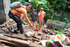 Hujan Intensitas Tinggi, Dapur Rumah Ambruk di Rumpin
