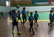 Kurang Bibit Pemain,  Manula Jadi Pilihan Atlit U-12 Volley Ball Kabupaten Bandung