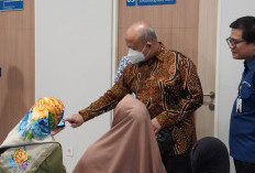 Mendengarkan Suara Peserta, Direktur TI BPJS Kesehatan Berdialog dengan Peserta JKN di RS Primaya Sukabumi