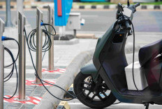 6 Rekomendasi Motor Listrik Murah, Baterai Tahan Lama, dan Nyaman untuk Jarak Jauh