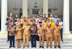 OJK Jawa Barat dukung Kabupaten Cirebon Berantas Mafia Pangan dan Perkuat Literasi Keuangan Masyarakat