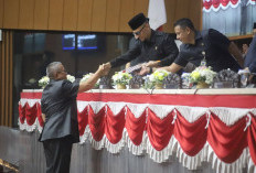 PKS Dukung Tiga Raperda Pemkot Bandung, Tekankan Solusi Sampah hingga Transparansi Proyek Strategis