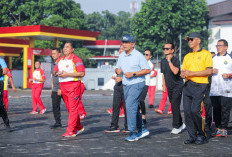 Ramaikan HUT ke-52 Sesko TNI, Farhan Ikut Senam Hingga Latihan Menembak